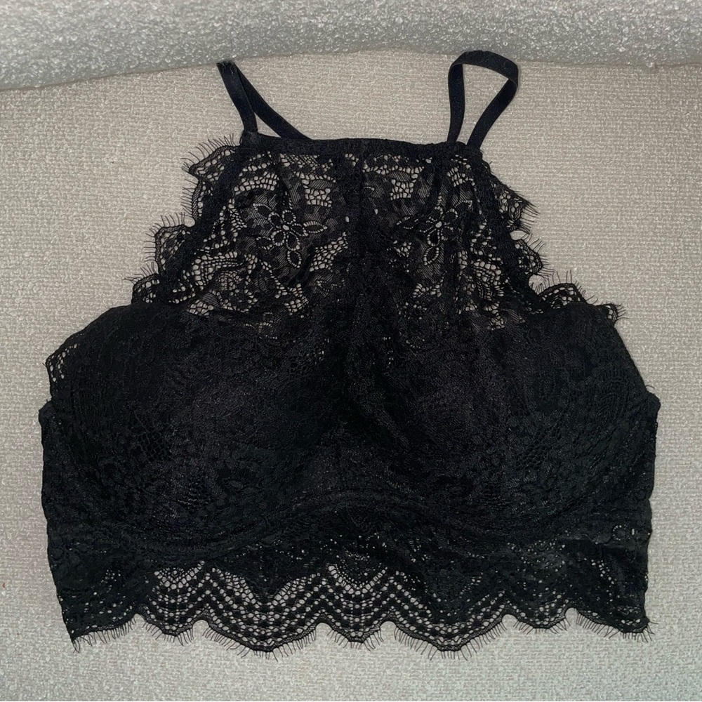 PINK Victoria’s Secret Black‎ Lace Padded Bralette
